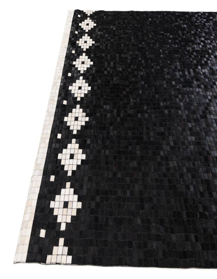 Detail image of 8' x 10' 1 Cowhide Stocks Rug