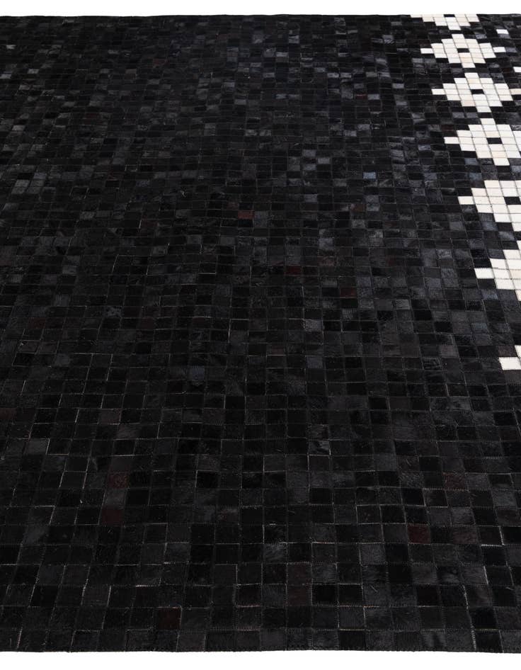 Detail image of 8' 2 x 10' Cowhide Stocks Rug