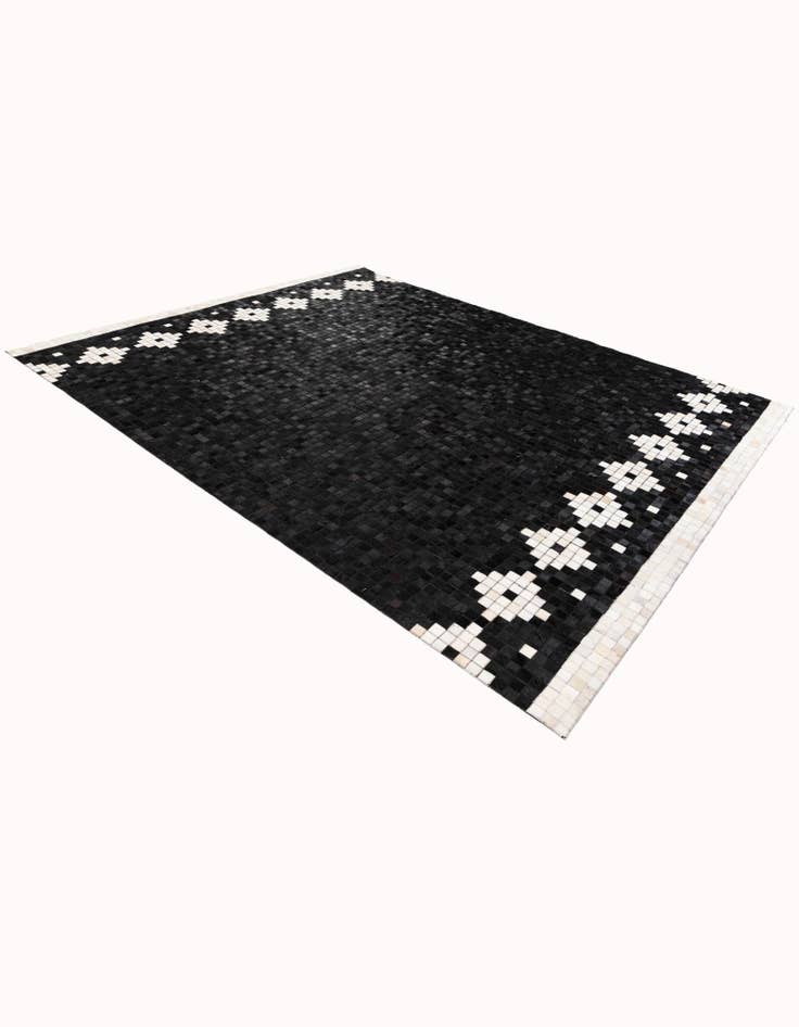 Detail image of 8' 2 x 10' Cowhide Stocks Rug