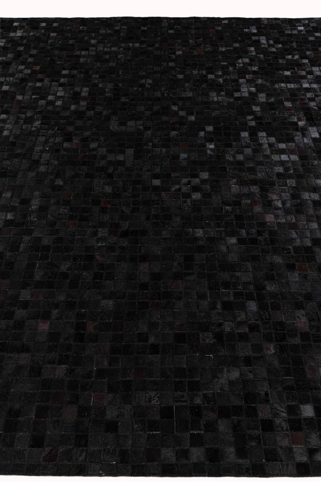 Detail image of 8' 2 x 10' Cowhide Stocks Rug