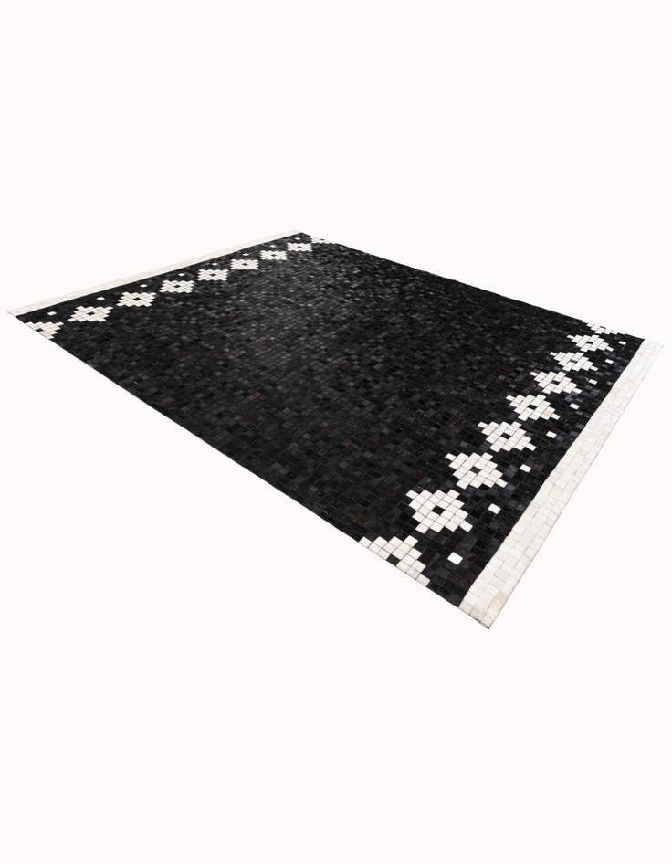 Detail image of 8' 2 x 10' Cowhide Stocks Rug