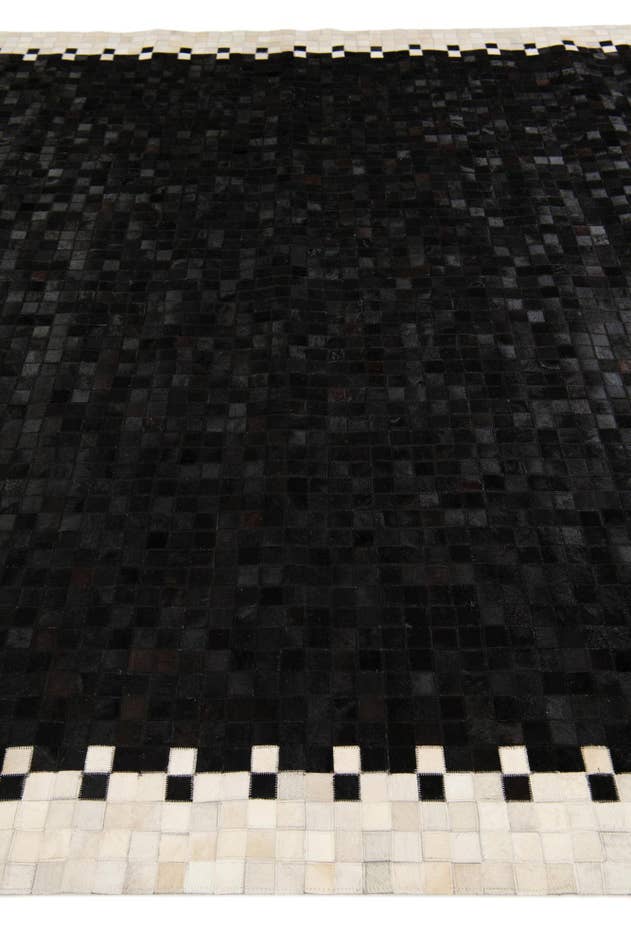 Detail image of 8' 2 x 9' 11 Cowhide Stocks Rug