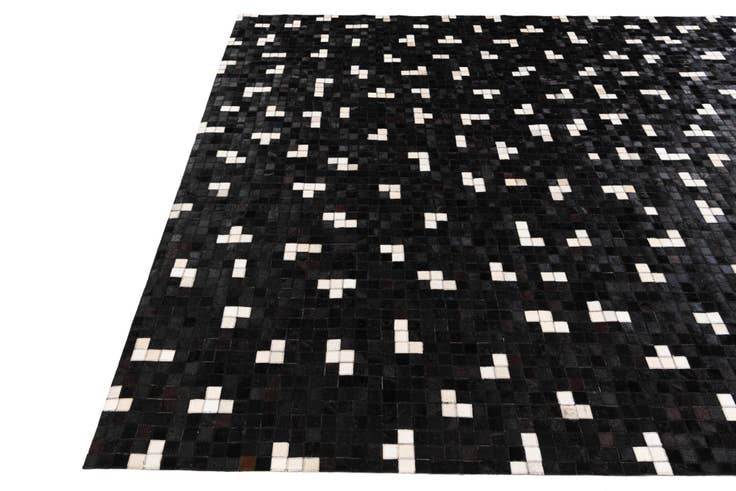 Detail image of 7' 11 x 9' 10 Cowhide Stocks Rug
