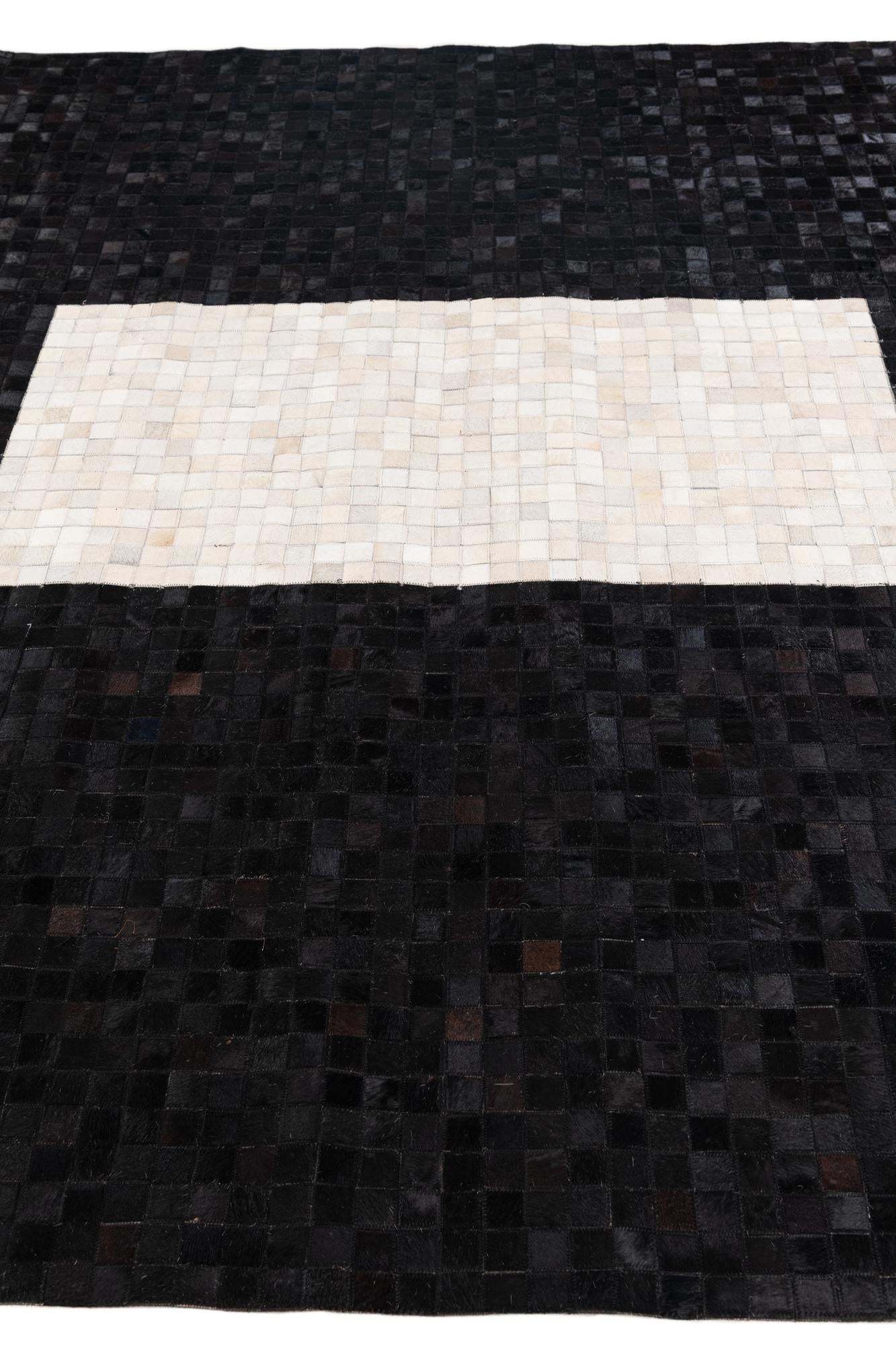 8' 1 x 10' Cowhide Stocks Rug