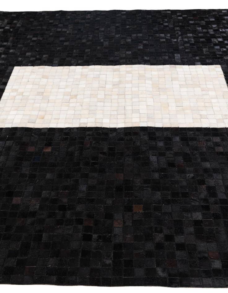 Detail image of 8' 1 x 10' Cowhide Stocks Rug