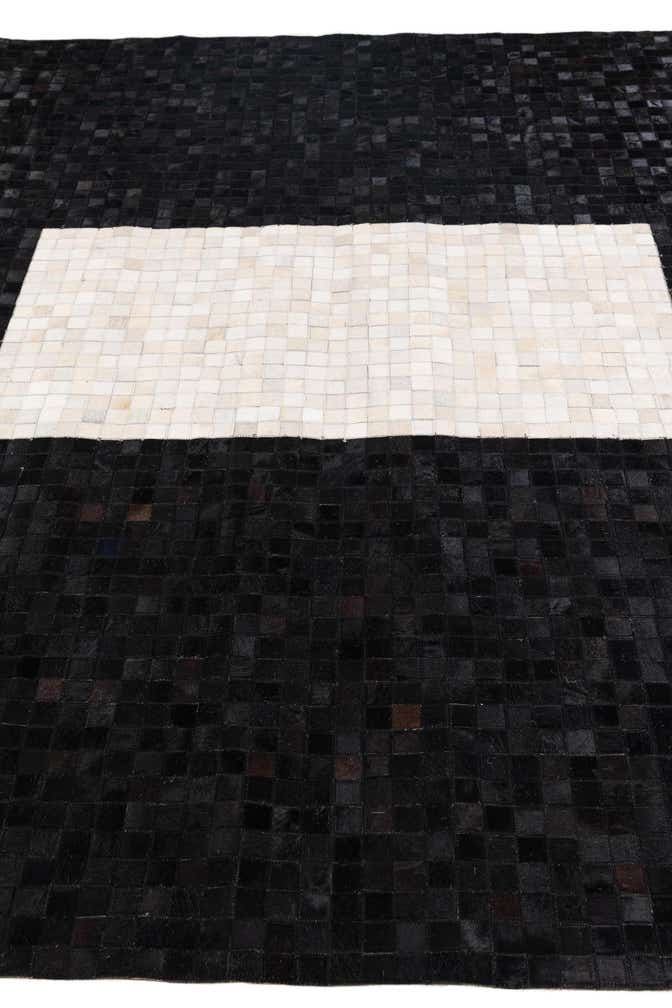 8' 1 x 10' Cowhide Stocks Rug