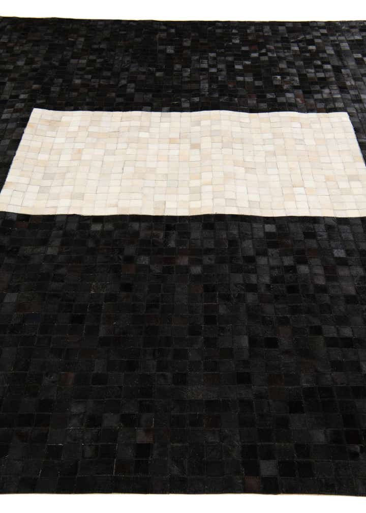 8' 2 x 10' Cowhide Stocks Rug