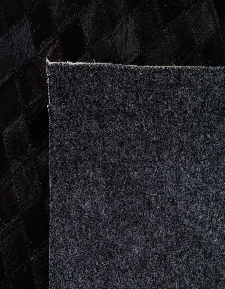 Detail image of 8' 2 x 10' Cowhide Stocks Rug