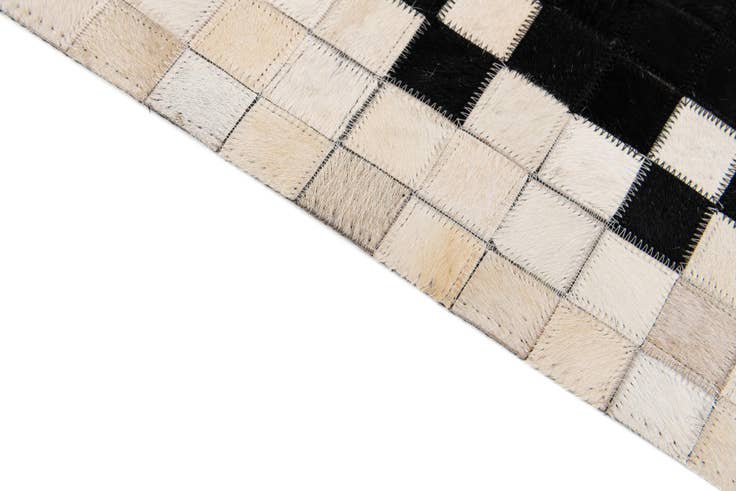 Detail image of 8' x 10' 3 Cowhide Stocks Rug