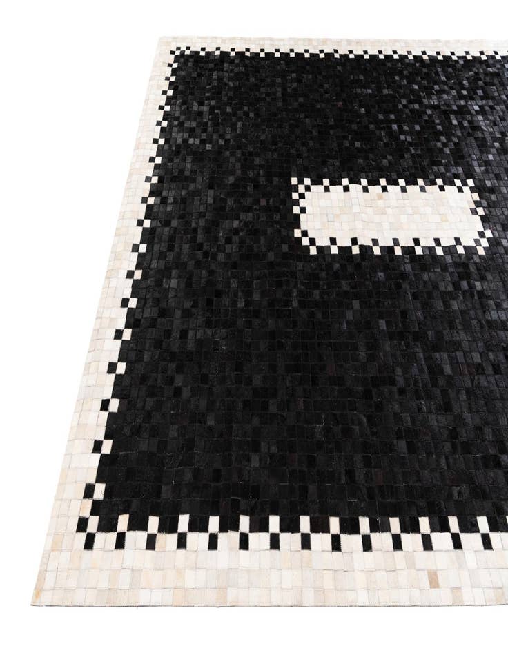 Detail image of 8' 1 x 10' Cowhide Stocks Rug