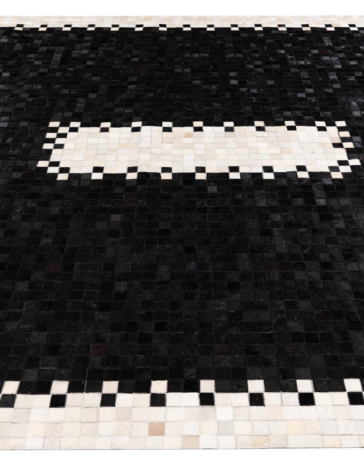 Detail image of 8' 1 x 10' Cowhide Stocks Rug