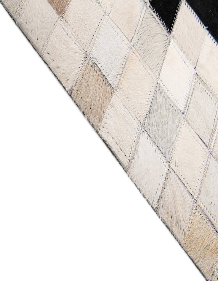 Detail image of 8' 1 x 10' Cowhide Stocks Rug