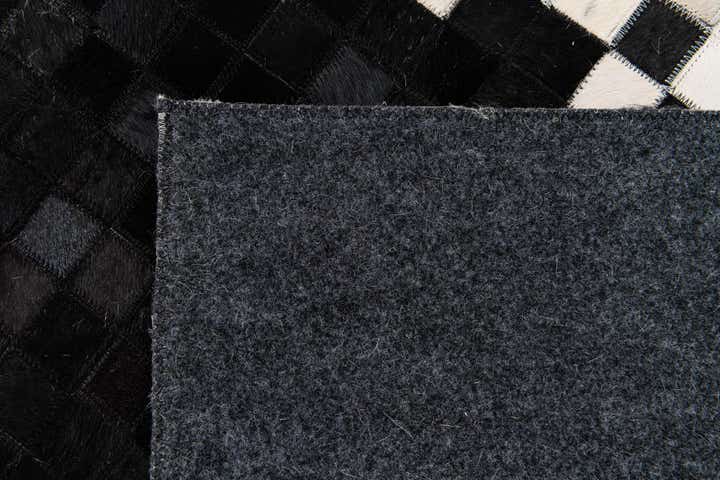 8' 1 x 10' Cowhide Stocks Rug