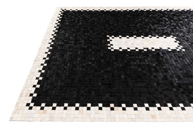 Detail image of 8' x 9' 9 Cowhide Stocks Rug