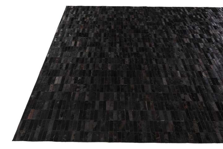 5' 11 x 9' Cowhide Stocks Rug