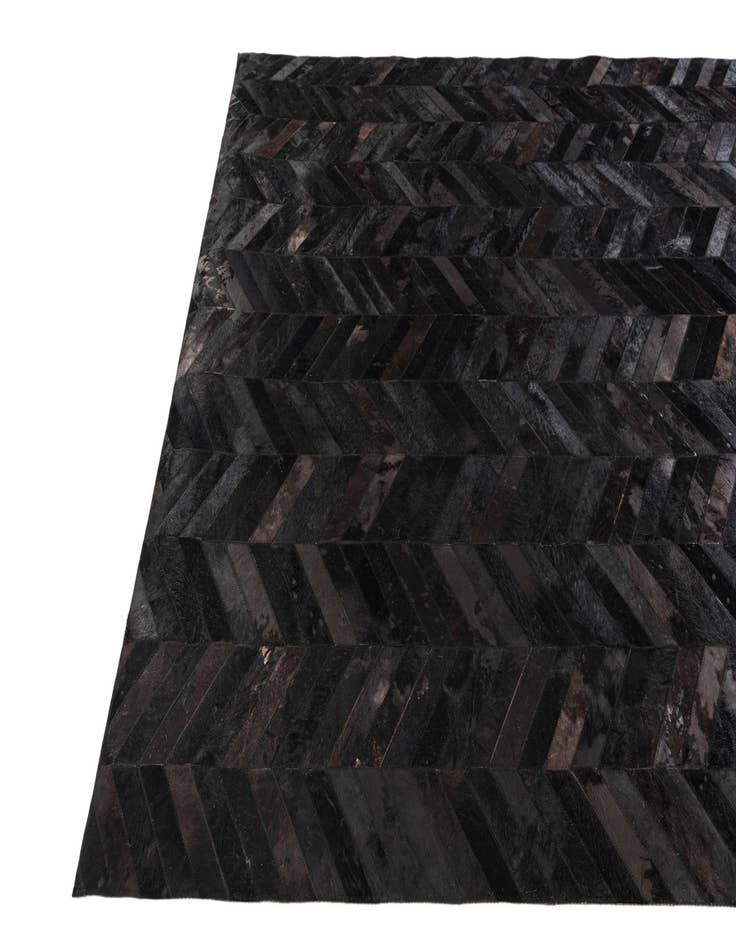 Detail image of 6' x 8' 10 Cowhide Stocks Rug