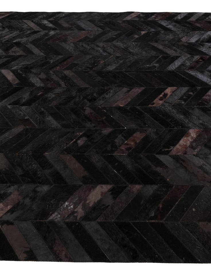 Detail image of 6' x 8' 10 Cowhide Stocks Rug