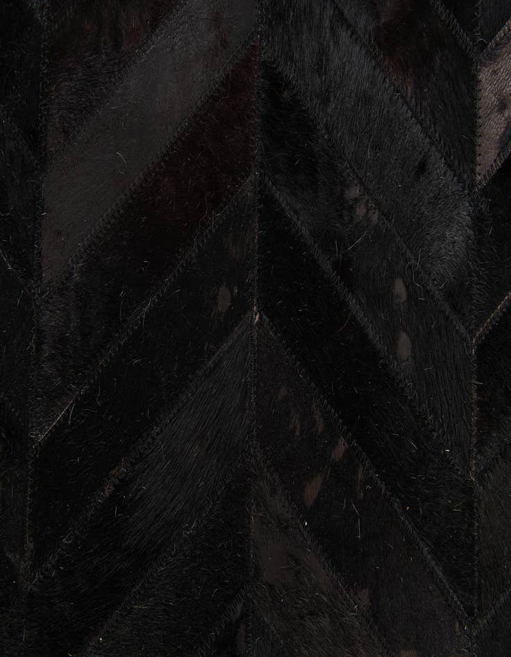 Detail image of 6' x 9' Cowhide Stocks Rug