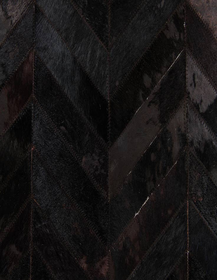 Detail image of 6' x 8' 11 Cowhide Stocks Rug