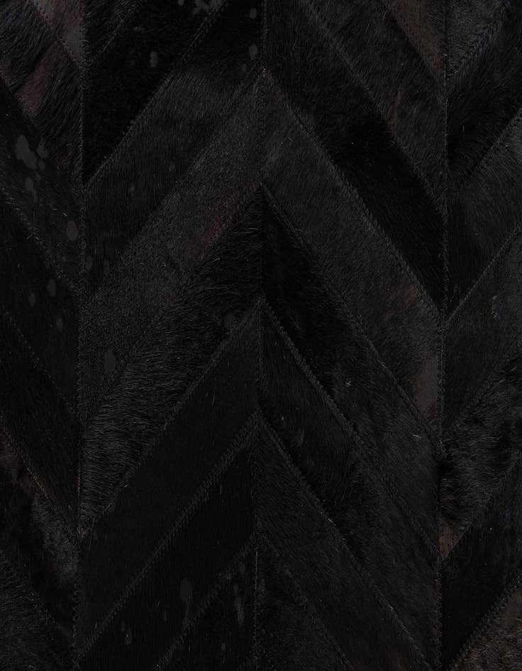 Detail image of 6' x 9' Cowhide Stocks Rug