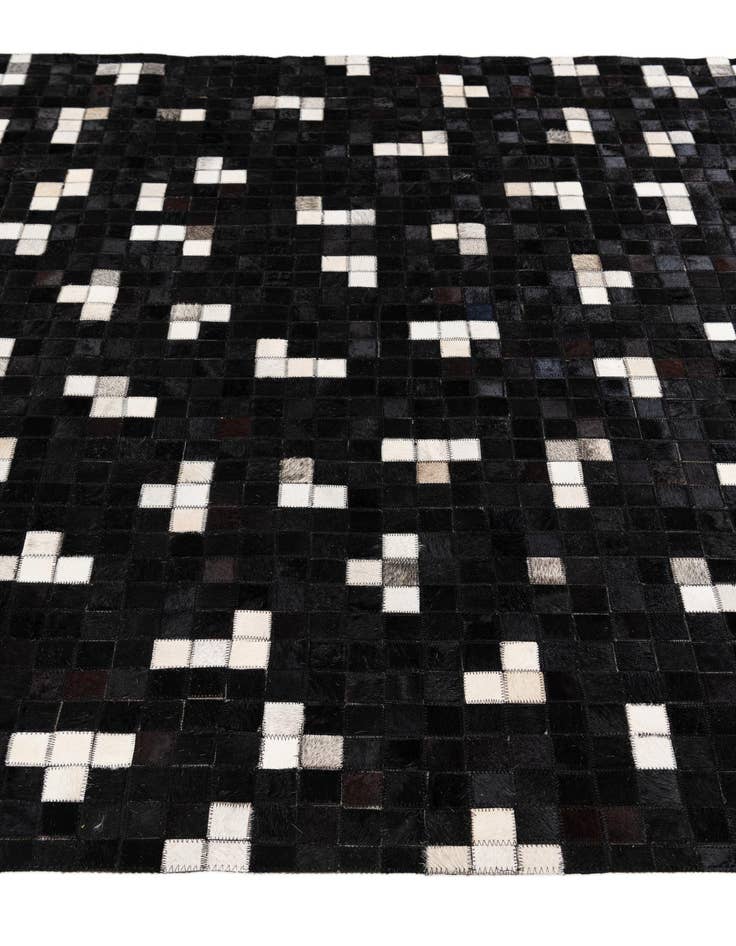 Detail image of 5' 2 x 7' 11 Cowhide Stocks Rug