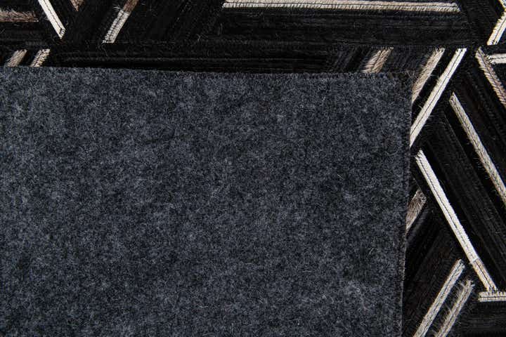 5' 1 x 7' 11 Cowhide Stocks Rug
