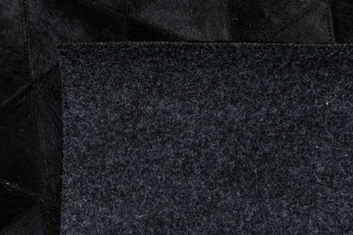 5' x 8' Cowhide Stocks Rug