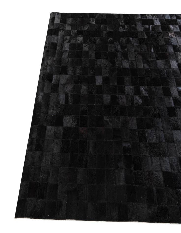 Detail image of 5' x 7' 10 Cowhide Stocks Rug