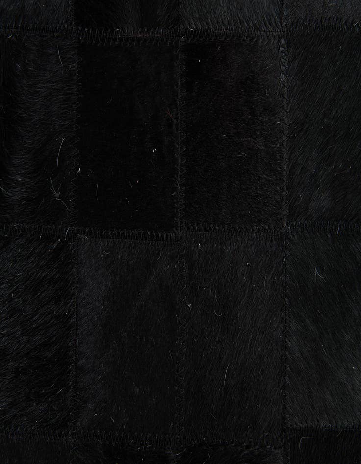 Detail image of 4' 11 x 7' 11 Cowhide Stocks Rug