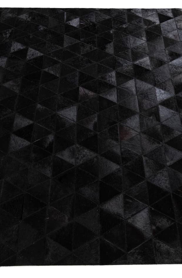 Detail image of 5' x 8' Cowhide Stocks Rug