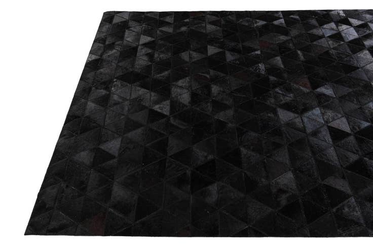 Detail image of 5' x 8' 1 Cowhide Stocks Rug