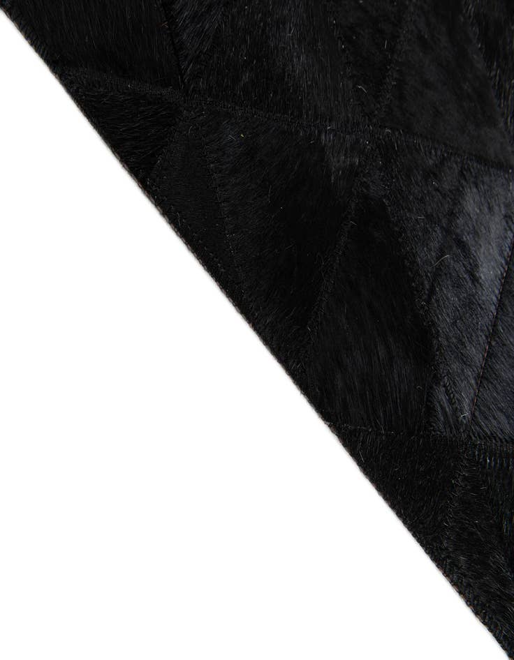 Detail image of 5' x 8' 1 Cowhide Stocks Rug