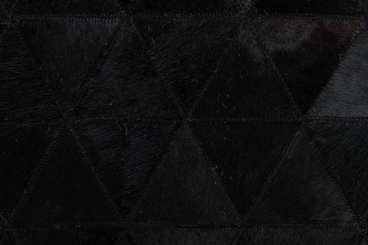 Detail image of 5' x 8' 1 Cowhide Stocks Rug