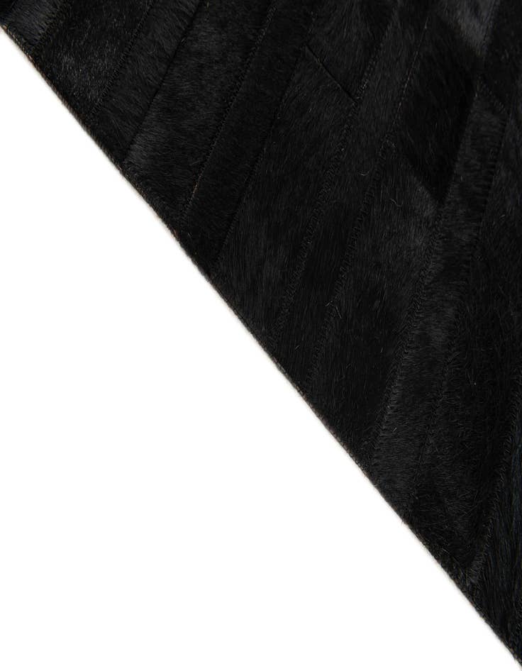 Detail image of 4' 11 x 7' 11 Cowhide Stocks Rug