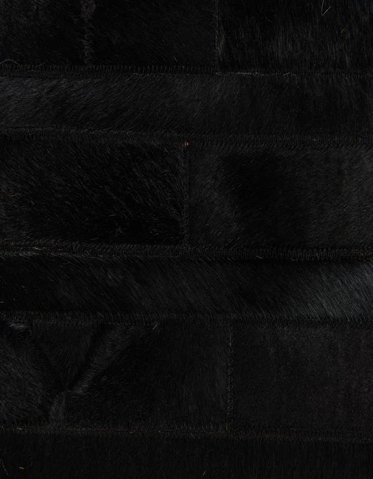 Detail image of 5' x 8' 1 Cowhide Stocks Rug