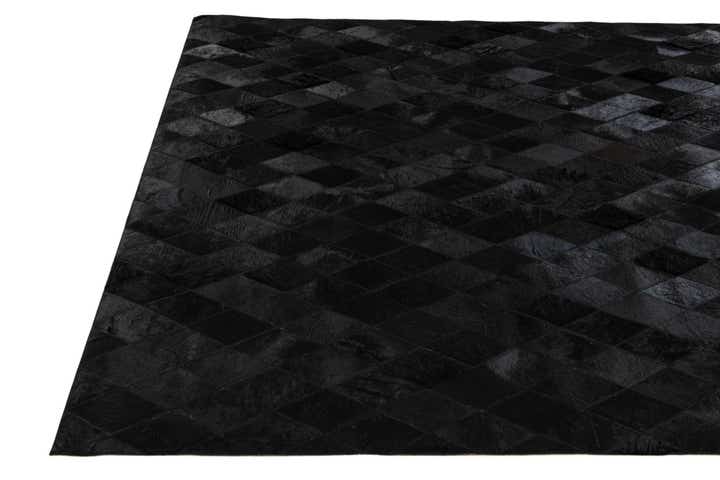 5' 1 x 8' Cowhide Stocks Rug