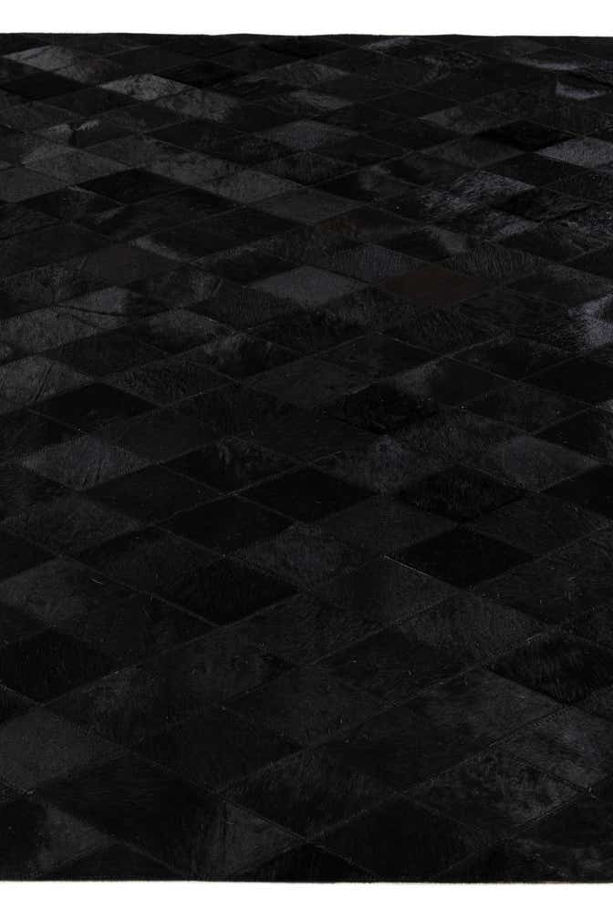 5' 1 x 8' Cowhide Stocks Rug