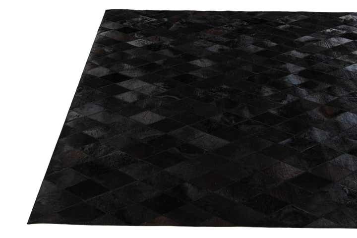 5' 2 x 8' Cowhide Stocks Rug