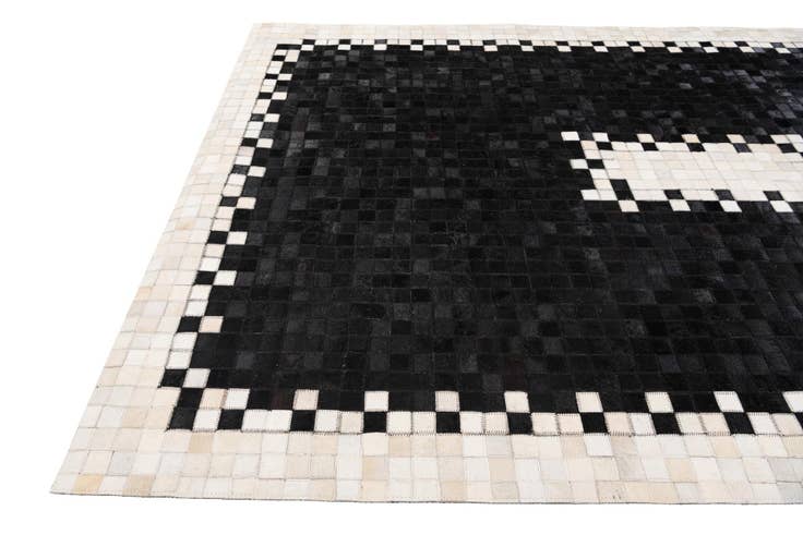 Detail image of 5' 2 x 7' 11 Cowhide Stocks Rug