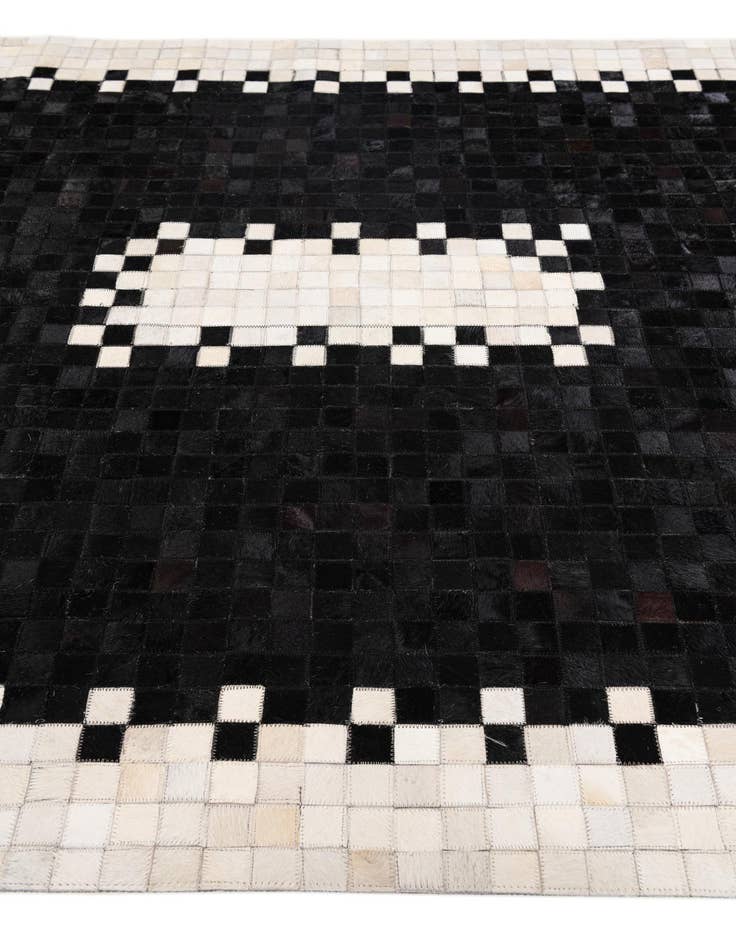 Detail image of 4' 11 x 7' 11 Cowhide Stocks Rug