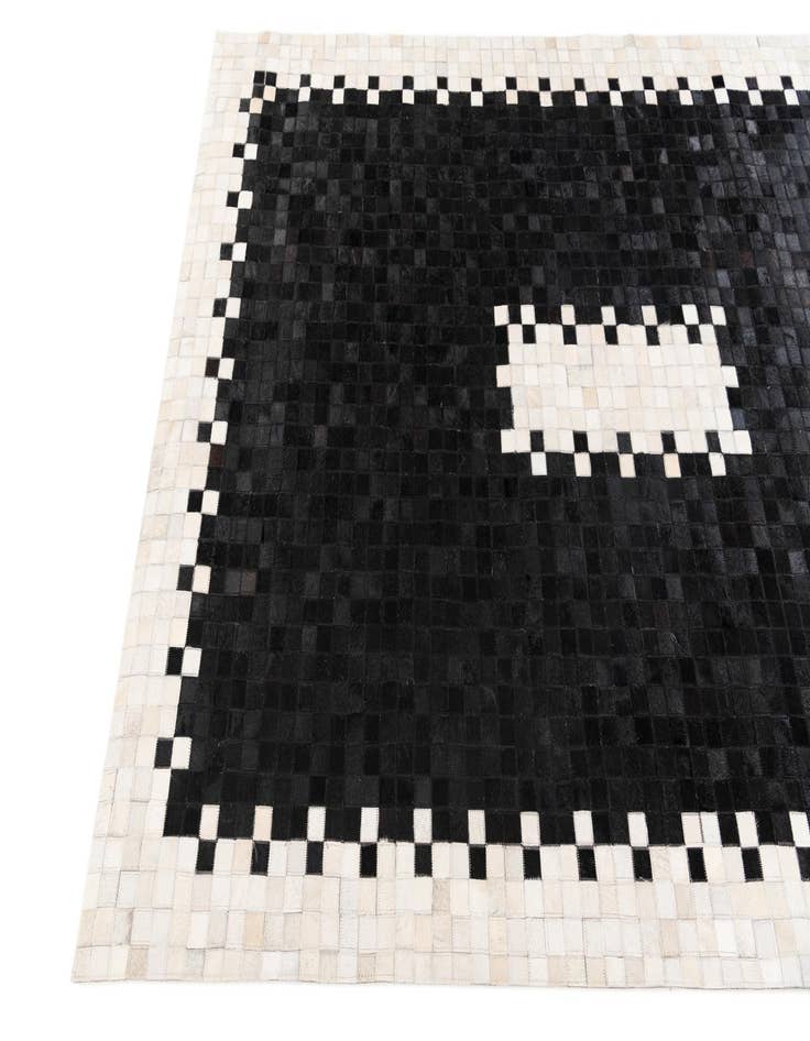 Detail image of 5' 2 x 7' 11 Cowhide Stocks Rug