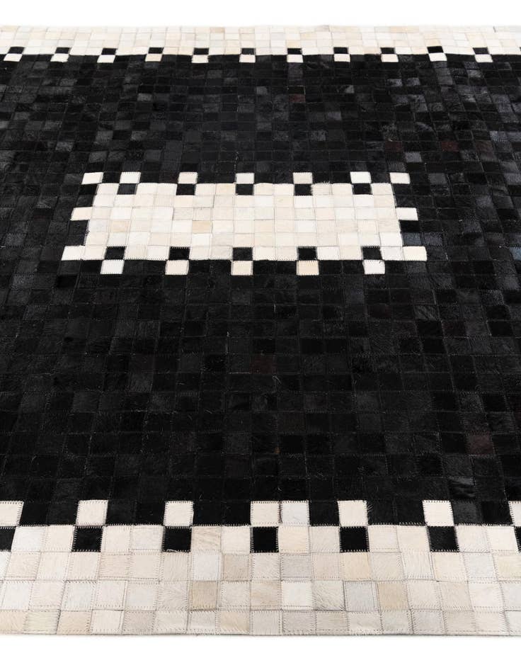 Detail image of 5' 2 x 7' 11 Cowhide Stocks Rug