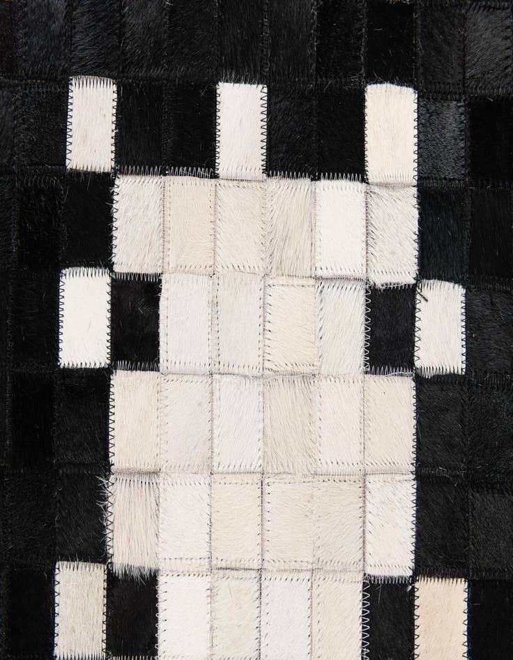 Detail image of 5' 2 x 7' 11 Cowhide Stocks Rug