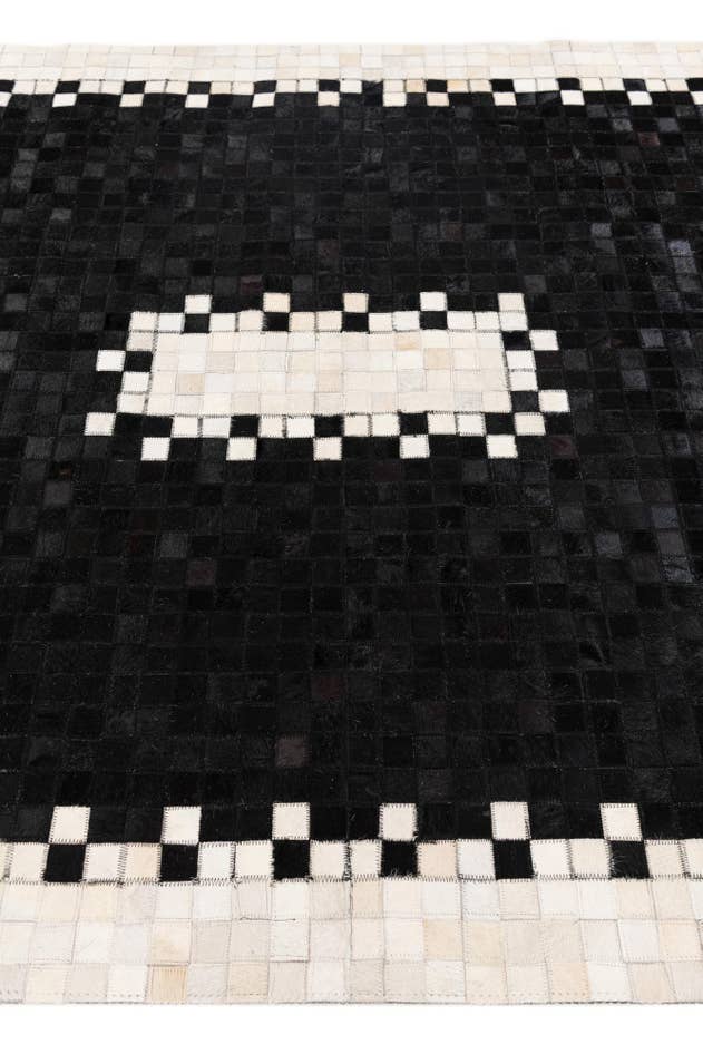 Detail image of 5' 1 x 7' 10 Cowhide Stocks Rug