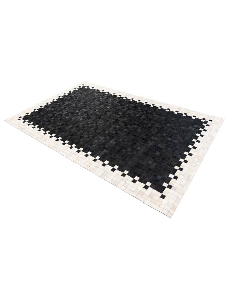 Detail image of 150cm x 235cm Cowhide Stocks Rug