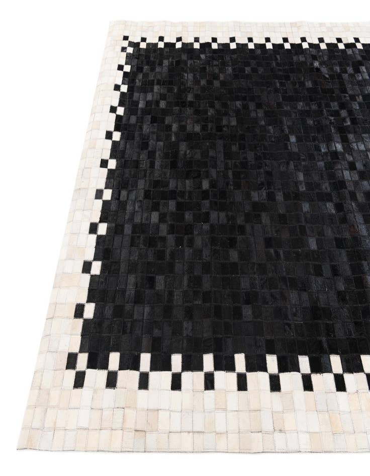 Detail image of 5' x 7' 9 Cowhide Stocks Rug