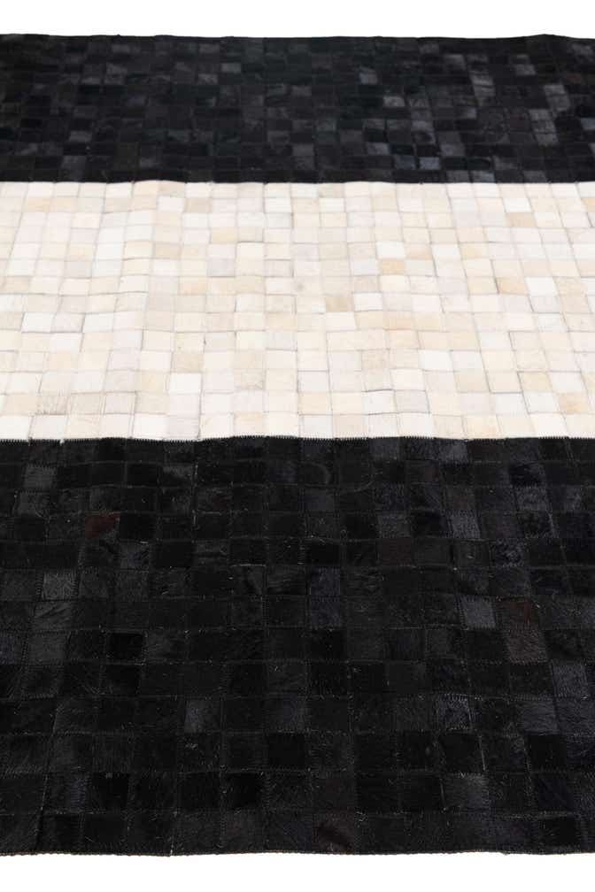 5' x 8' Cowhide Stocks Rug