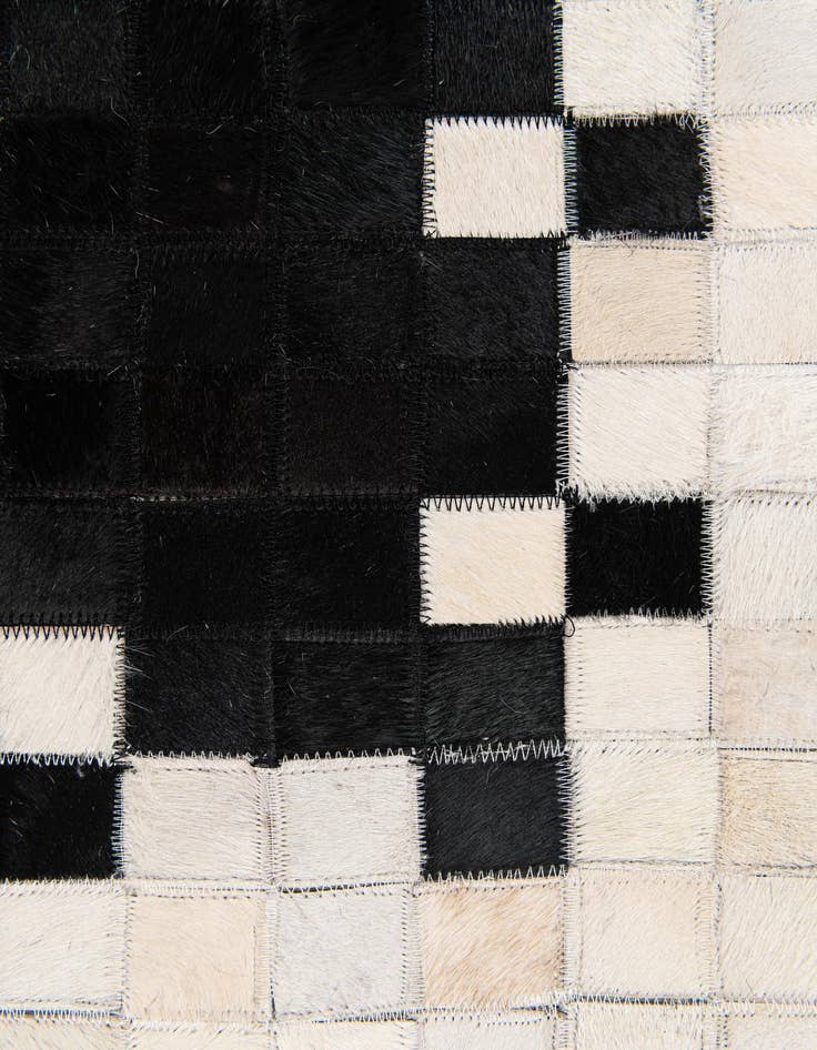 Detail image of 4' 11 x 7' 10 Cowhide Stocks Rug