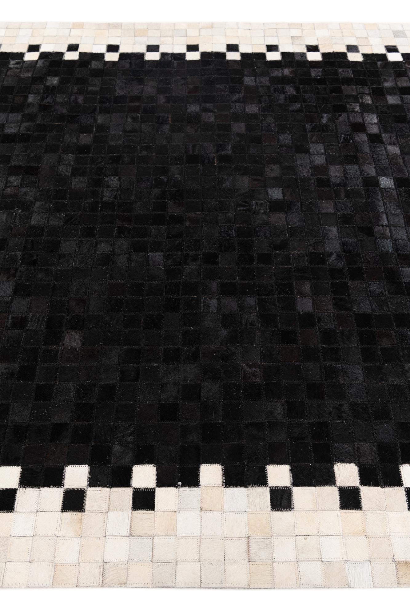 5' x 7' 10 Cowhide Stocks Rug