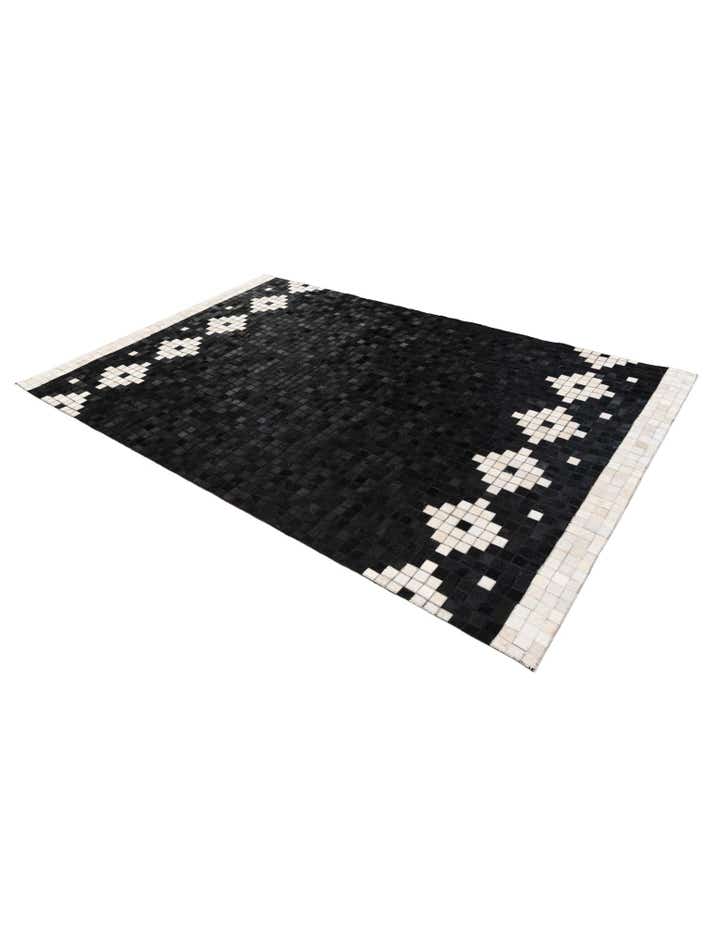 5' 2 x 8' Cowhide Stocks Rug